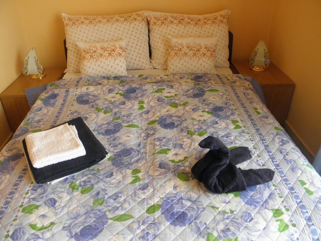 Kristaly Apartman Bed and Breakfast Hévíz Exteriör bild