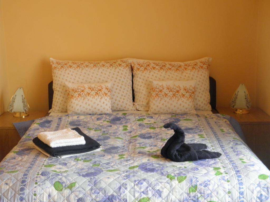Kristaly Apartman Bed and Breakfast Hévíz Exteriör bild