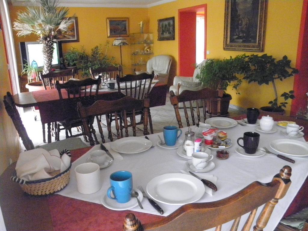 Kristaly Apartman Bed and Breakfast Hévíz Exteriör bild