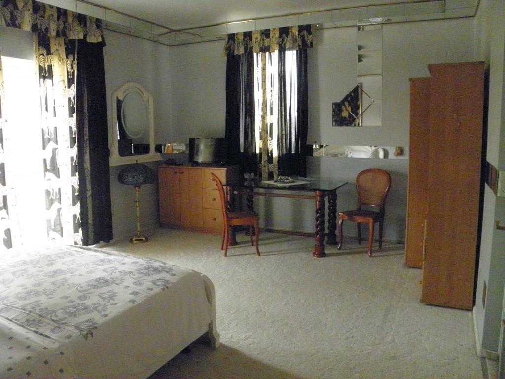 Kristaly Apartman Bed and Breakfast Hévíz Exteriör bild
